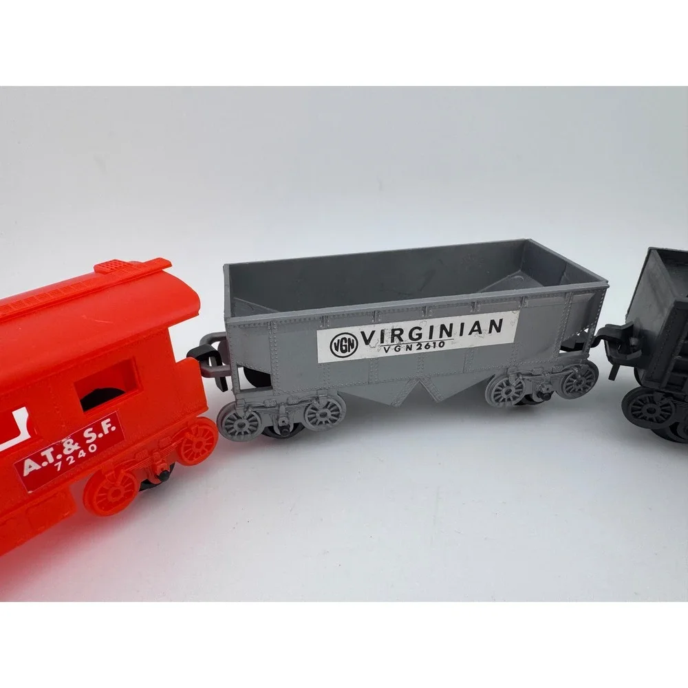Santa Fe AT&SF‎ 7240 Virginian VGN 2610 L&N Coal Cars Toy Train Set